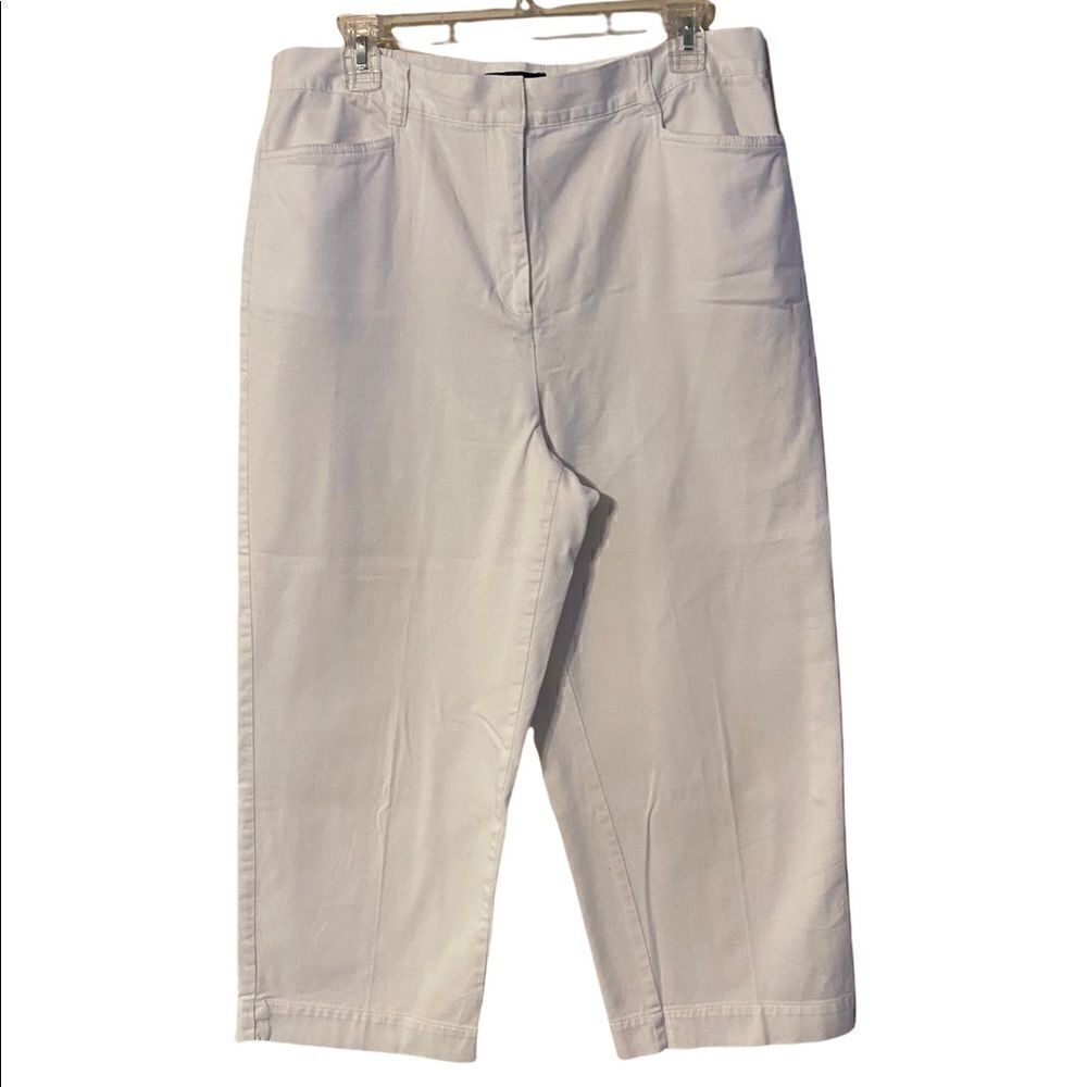 Karen Scott Woman’s White Cropped pant
